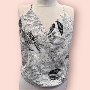 Khush Black White Floral V-Neck Sleeveless Lanis Top X-Small Boho Adjustable New
